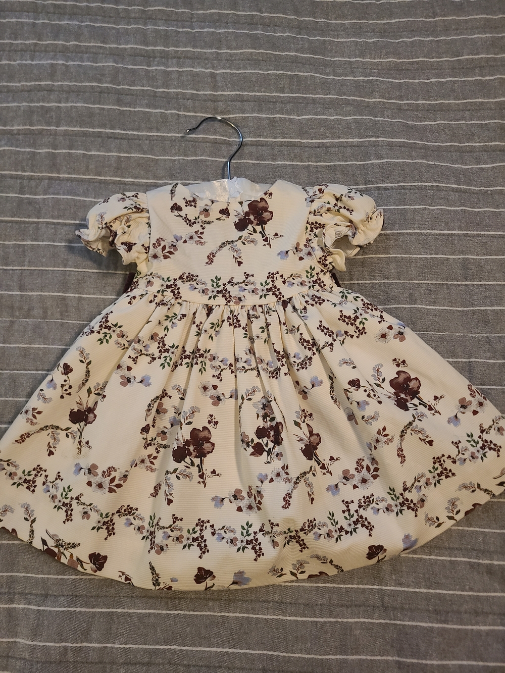 Edgehill Collection Baby Girl Dress In Size 3 Months